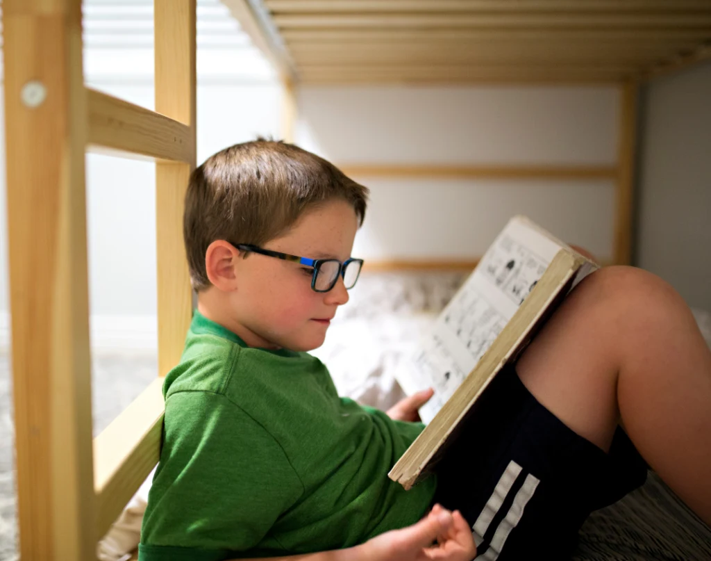 Summer reading with graphic novel